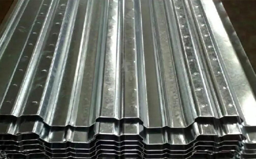 高层住宅吊装合水楼承板怎么省工期